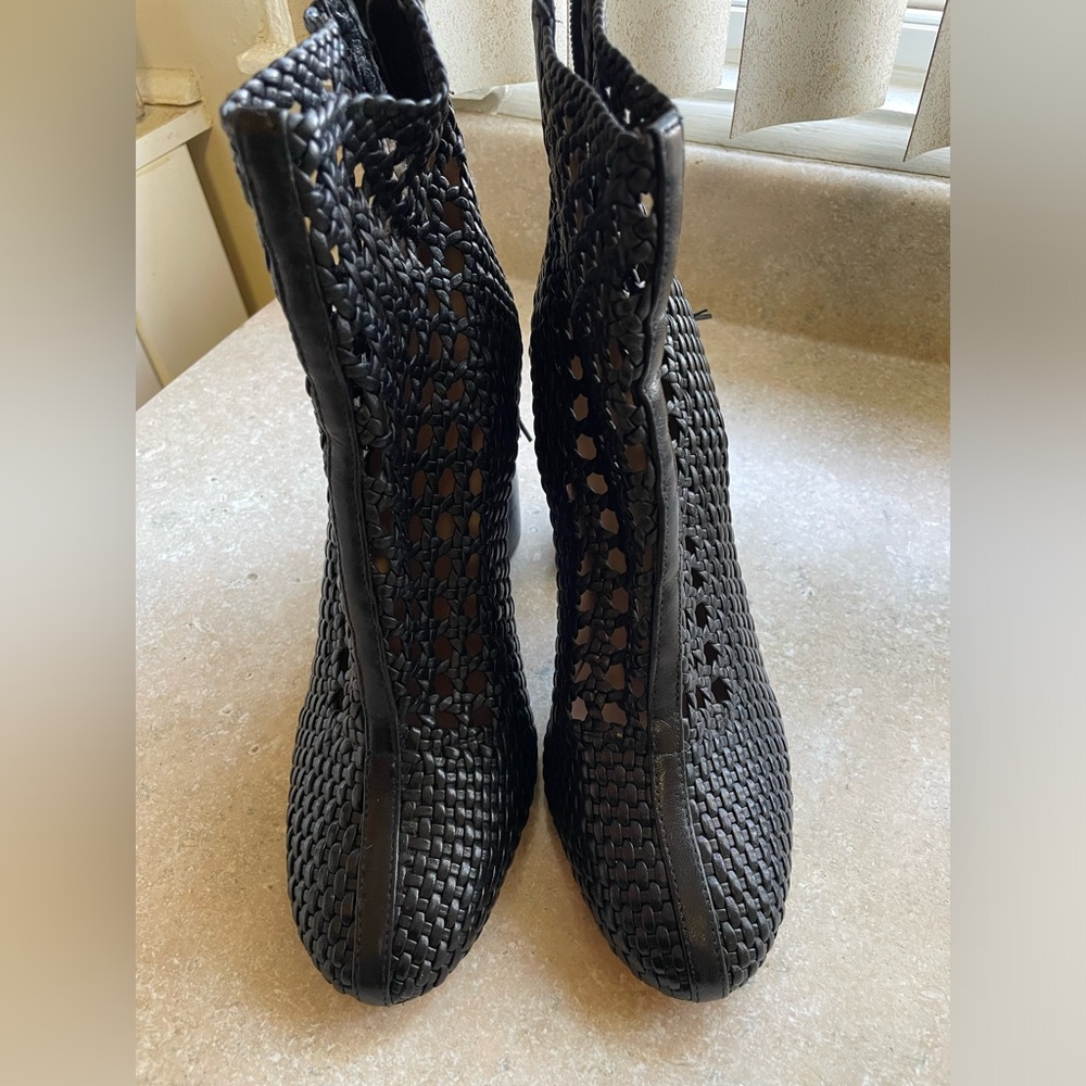 Tory Burch boots - Picture 2 of 8